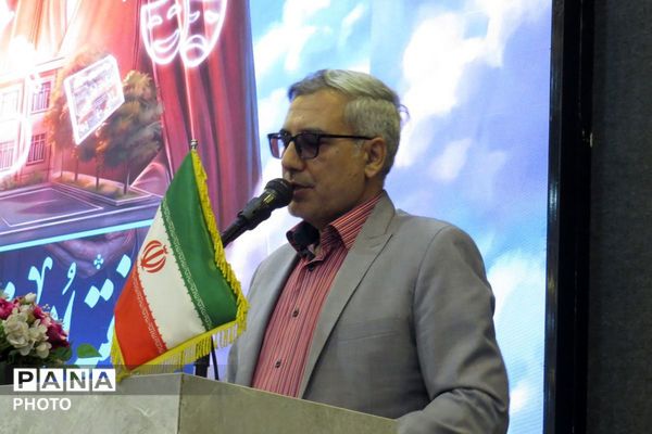 گرامیداشت هفته امور تربیتی و تربیت اسلامی با حضور معاونین، مربیان و مشاوران اسلامشهر