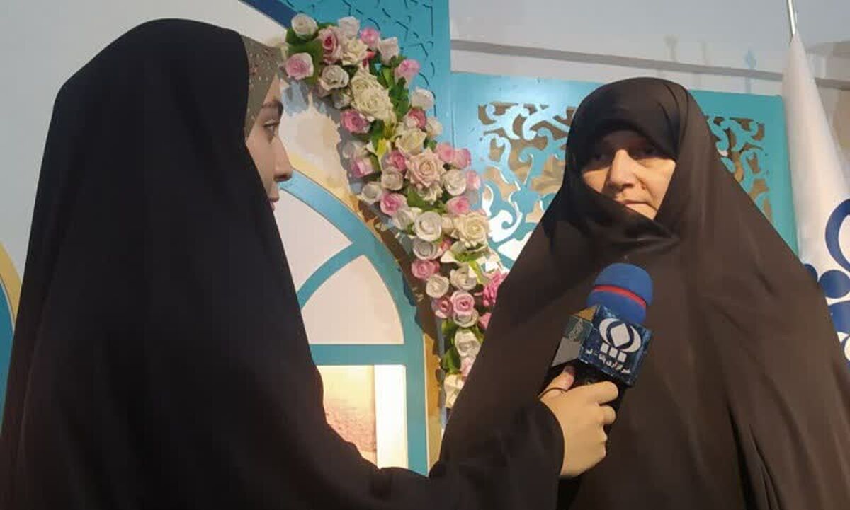نقش رسانه در ترویج گفتمان زن و خانواده انکارناپذیر است