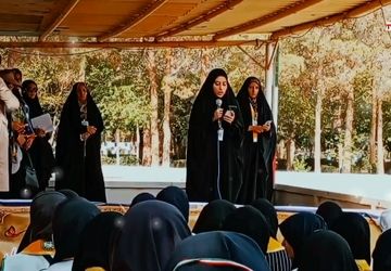 دکلمه خوانی دانش آموز پیشتاز و خبرنگار پانا 