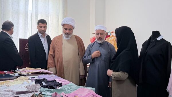 افتتاح نمایشگاه دست‌سازه‌های دانش‌آموزی در هنرستان صدیقه طاهره(س)