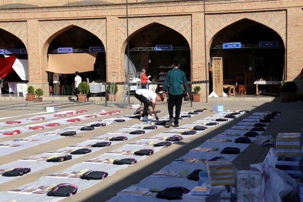 توزیع ۴۰۰ بسته لوازم تحریر برای دانش‌آموزان نیازمند در تبریز