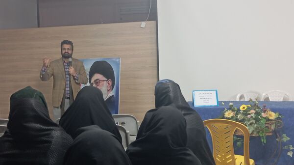 برگزاری کارگاه آموزش خانواده در دبیرستان نمونه اندیشه