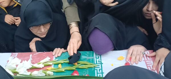 بدرقه شهدای گمنام در شهرستان کوهپایه 
