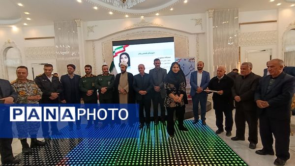 تقدیر از منتخبین کنکور ۱۴۰۳-۱۴۰۴ در جشنواره «فخر» خسروشاه