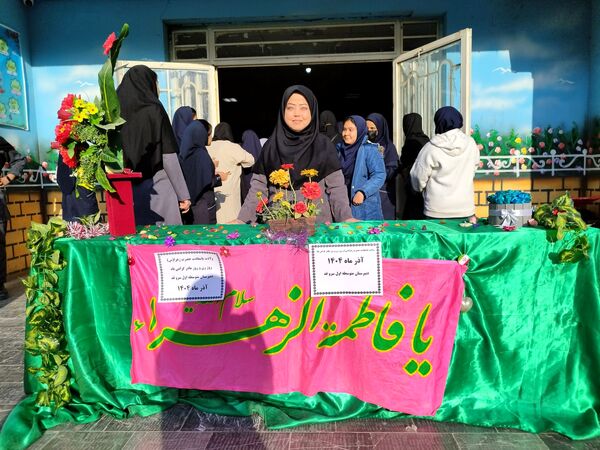جشن میلاد حضرت زهرا (س) در دبیرستان میرزا جعفر سروقد