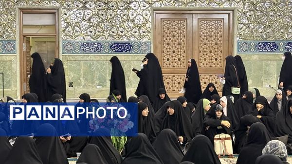 آیین غبارروبی حرم حضرت معصومه(س) با حضور بانوان طلبه