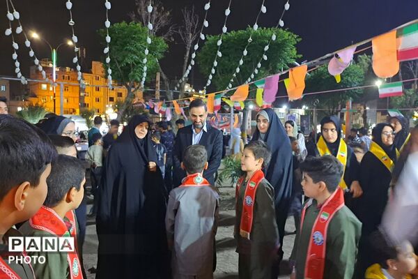  بازدید رئیس سازمان دانش‌آموزی شهرستانهای استان تهران از غرفه «با انرژی‌ها» در منطقه کهریزک