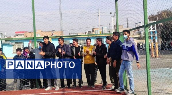 گذری بر فینال مسابقات فوتسال درون مدرسه دبیرستان شاهد ابوذر غفاری 