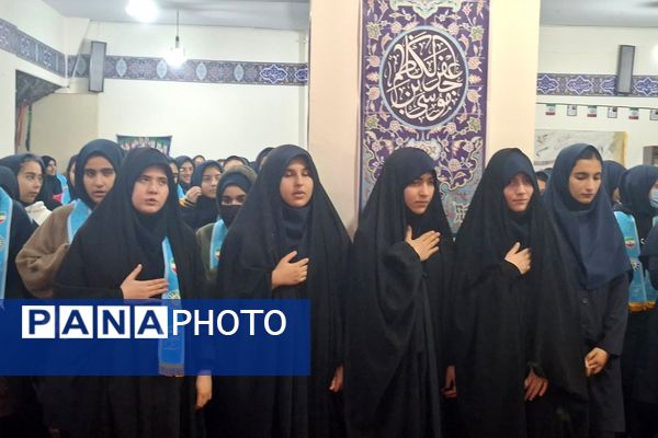 شکوه انقلاب در جشن باشکوه دهه فجر مدرسه نمونه دولتی ارشاد قرچک