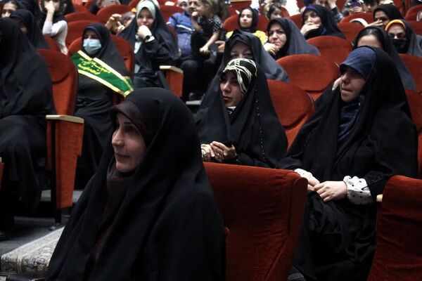 جشن تولد پنجاه و پنجمین نوزاد مرکز نفس در قم