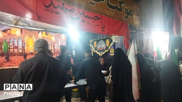 موکب خیمه العباس هر شب میزبان مردم نیشابور شد 