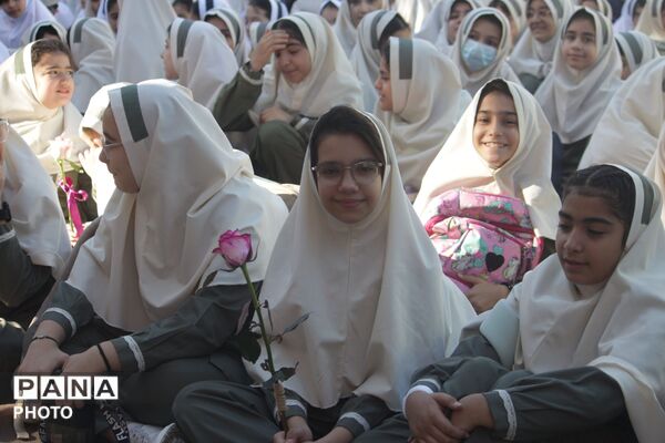 آیین بازگشایی مدارس اسلامشهر با حضور پرشور دانش‌آموزان