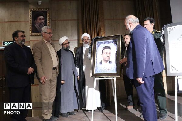 نشست خبری تشریح برنامه های سپاه و بسیج قم در هفته دفاع مقدس