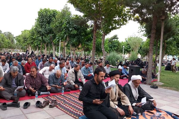 محفل پر فیض دعای عرفه در گلزار شهدا نصیرشهر