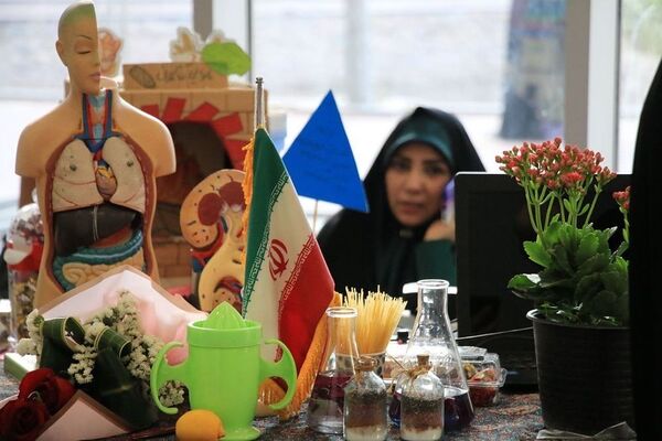 مراسم معلم سرآمد ۱۴۰۳ شهرستان‌های استان تهران و گرامیداشت مقام معلم در ایوان ری
