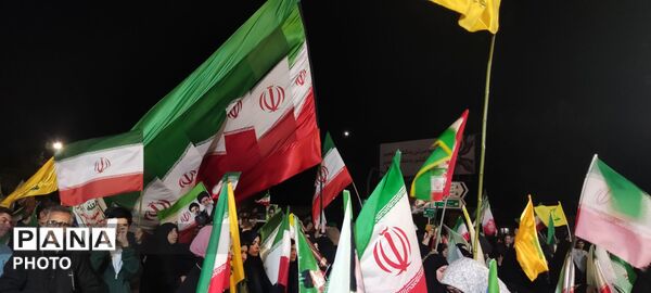 تجمعات مردمی و رژهٔ ماشینی در میدان شریعتی مشهد