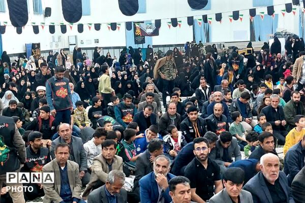 سفره افطاری ۲ هزار نفری در قلعه رئیسی