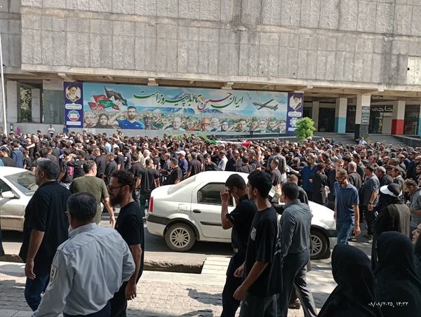 مراسم وداع مردم قهرمان پرور با پیکر پاک جاسم دلاوری در قائمشهر