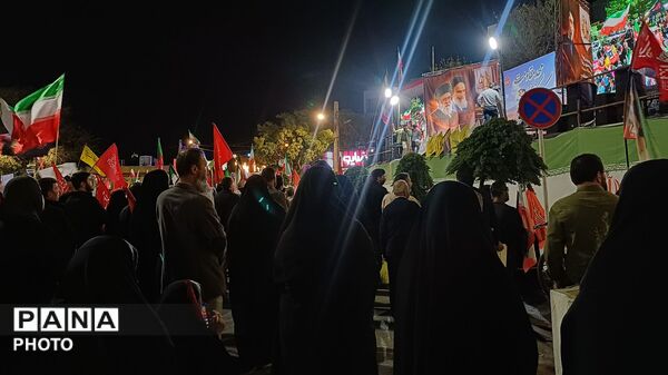 تداوم حماسه در شهرِ هزار شهید؛ ۲۲۲ شب ایستادگی در میدان شهدا