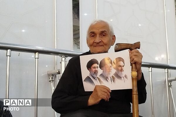 مراسم گرامیداشت رهبر شهید انقلاب اسلامی در حرم مطهر حضرت عبدالعظیم حسنی (ع) شهرری