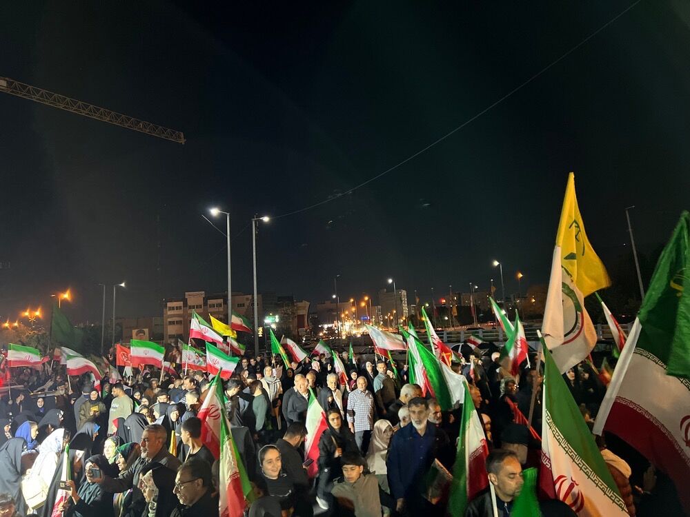 اجرای برنامه روز ملی خلیج فارس توسط دختران انجمن اسلامی