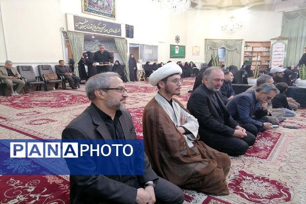محفل انس با قرآن فرهنگیان و دانش آموزان خراسان رضوی در یادبود شهید جمهور