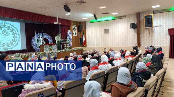 کارگاه آموزشی دانش‌آموزان دختر یاور مربی تشکیلات پیشتازان شهرستان نیشابور 