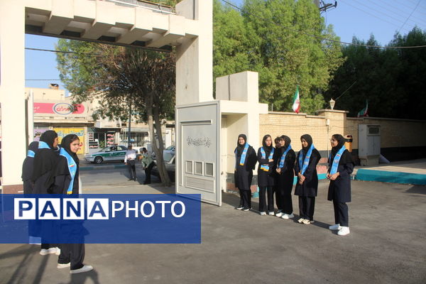 نواختن زنگ آغاز سال تحصیلی ۱۴۰۴-۱۴۰۵ در بوشهر