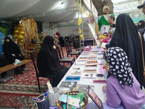 نمایشگاه گل یاس در مشهد