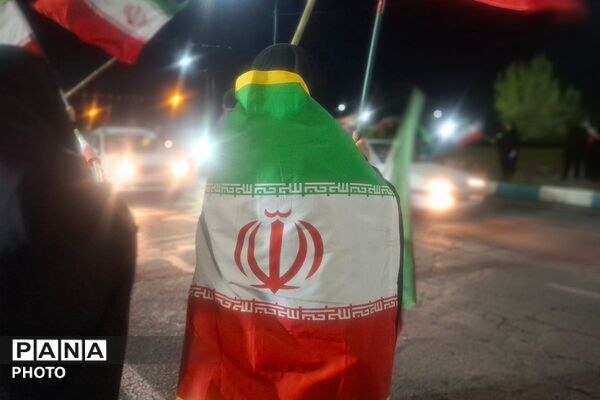 اجتماع بزرگ مردم اندیشه در گلزار شهدای فاز ۴