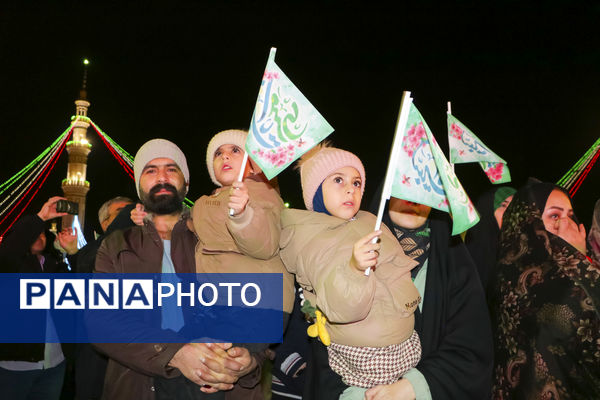 همخوانی سرود «سلام یا مهدی» با حضور ابوذر روحی در مسجد جمکران