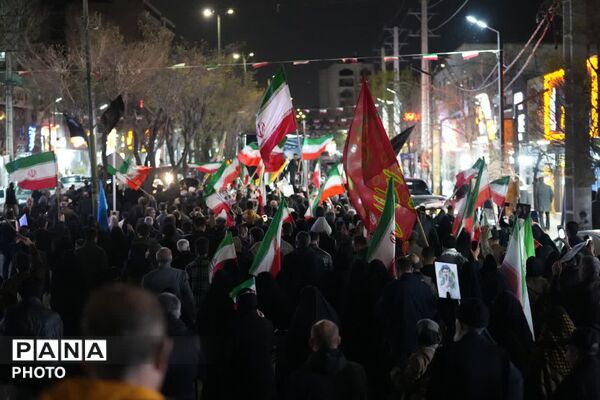 بیست‌وچهارمین موج مردم فردیس در راهپیمایی تجدید بیعت با رهبر انقلاب