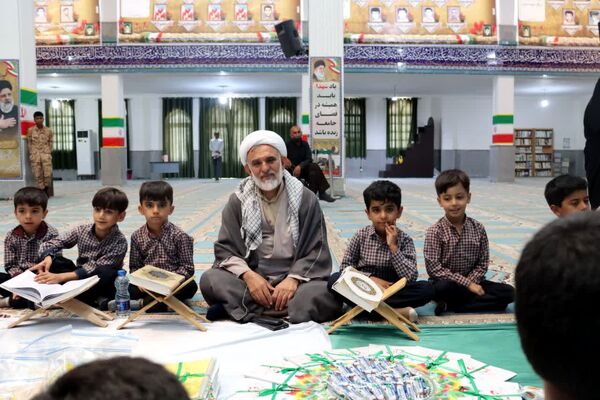 جشن بزرگ قرآن کلاس اولی‌ها در قلعه‌گنج