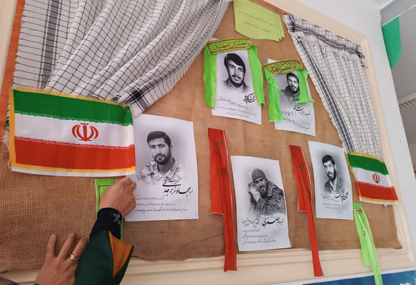 دبیرستان رضوانه شاهبیکی سربیشه آماده استقبال از دانش‌آموزان