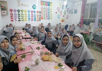 برگزاری مراسم افطاری در دبستان خاکشور 