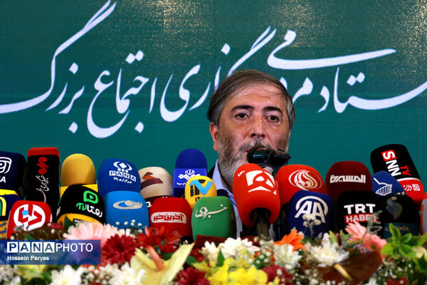 نشست خبری ستاد مردمی برگزاری اجتماع بزرگ امام رضایی‌ها