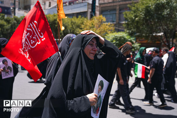 تشییع پیکر رهبر شهید انقلاب در مشهد مقدس-۳