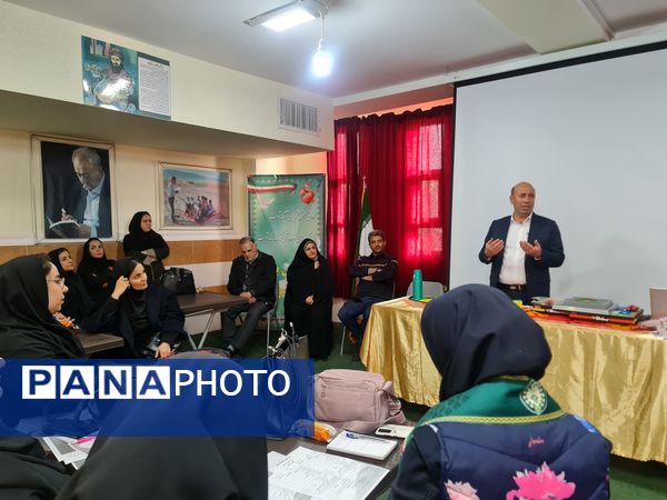 ارتقای مهارت‌های آموزشی مربیان پیشتاز ناحیه 2 شیراز