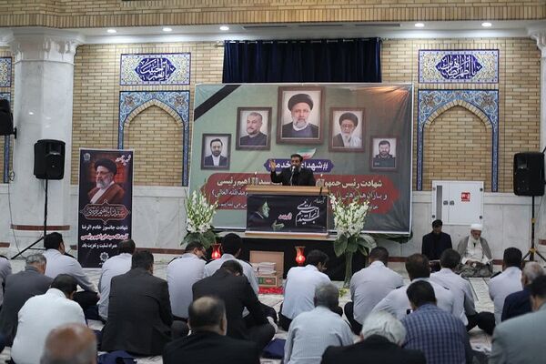 مراسم یادبود شهادت رئیس‌جمهور محبوب ایران و همراهانش در مصلی باقرشهر 