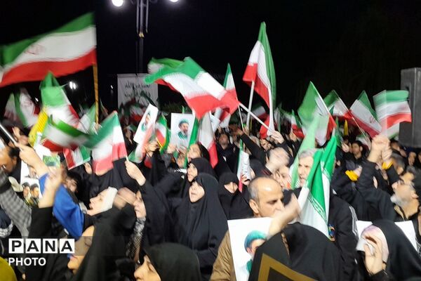 حضور معاون توسعه و پشتیبانی اداره کل آموزش و پرورش تهران در تجمعات شبانه میدان نماز شهرری 