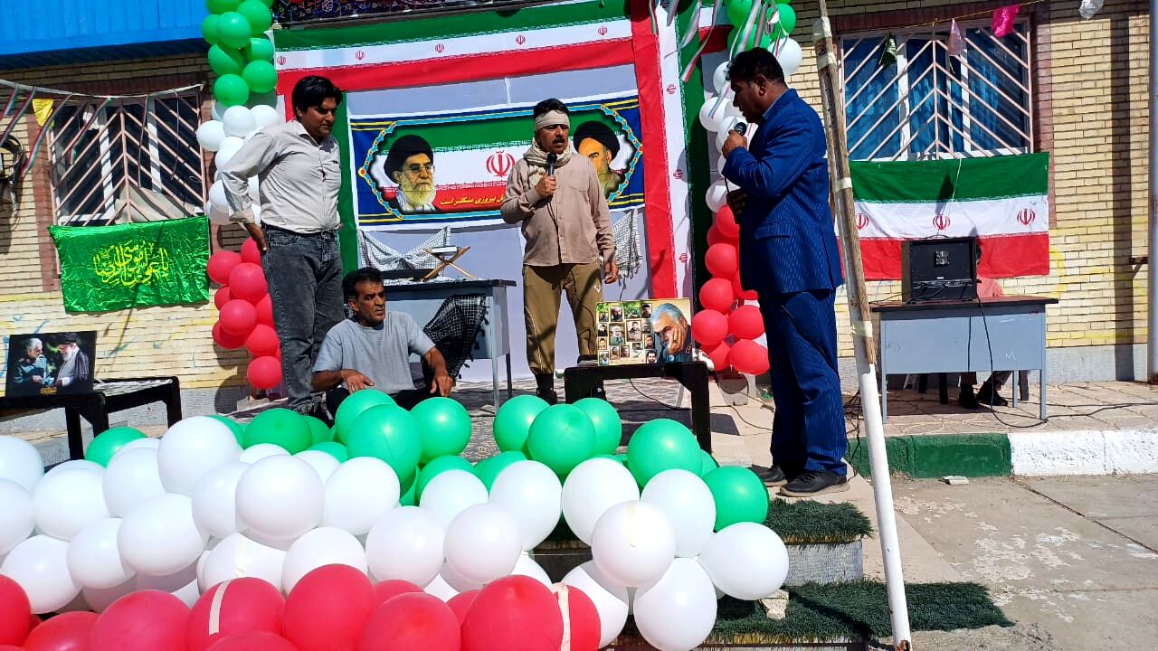 جشن دهه فجر در قلعه‌گنج