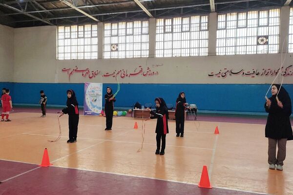 کارگاه مهارت آموزی ورزشی در سالن فرزانگان قرچک