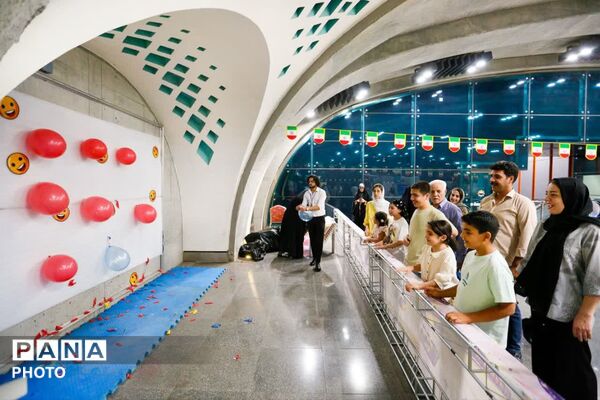 افتتاح باشگاه نوجوانان و جوانان "متروباز" 