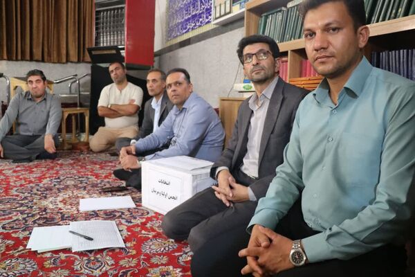 انتخابات انجمن اولیا و مربیان دبیرستان جلیل مرشدیان ناحیه ۷