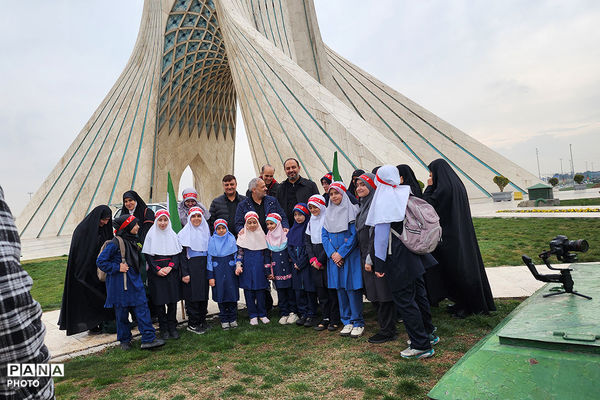 یک دیدار غیره منتظره در آزادی 