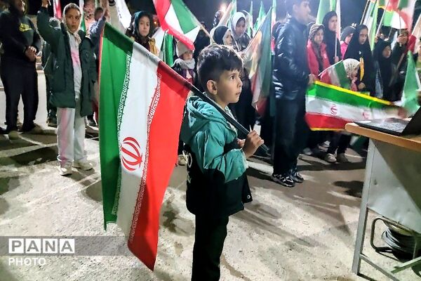 حضور در تجمعات خیابانی یعنی هیات من الذله در برابر دشمن زورگو و دروغگو