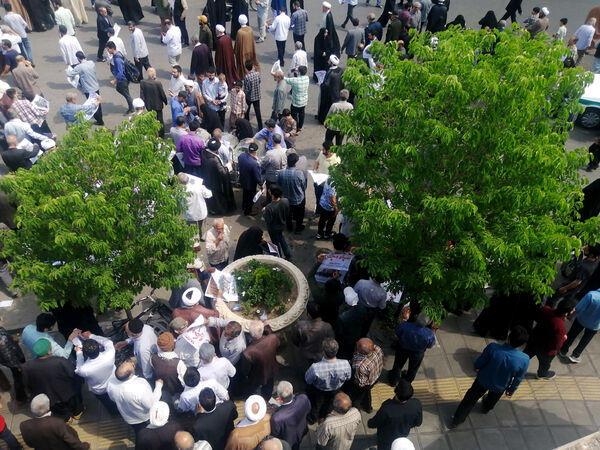 راهپیمایی نمازگزاران جمعه قم در حمایت از عملیات وعده صادق و طرح نور
