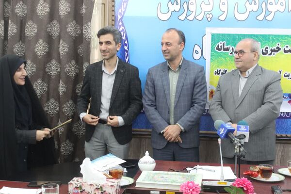 نشست خبری مدیر آموزش و پرورش گلوگاه به‌مناسبت هفته معلم 