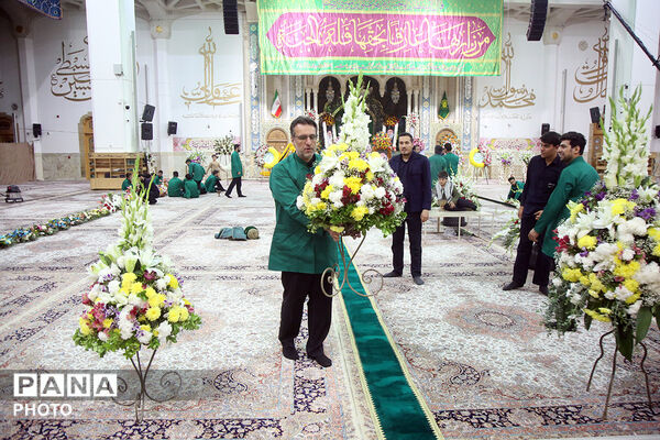 جشن آغاز دهه کرامت در حرم حضرت معصومه(س)