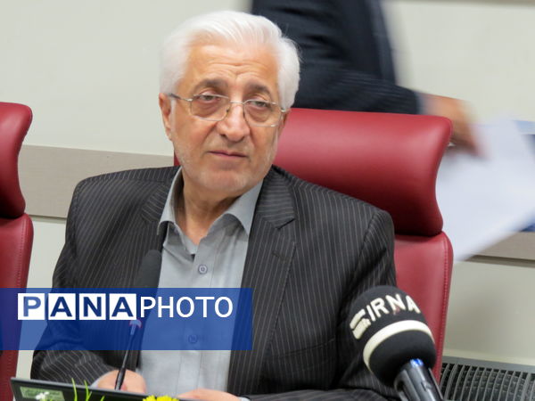 برگزاری دومین جلسه شورای آموزش و پرورش استان در محل استانداری 